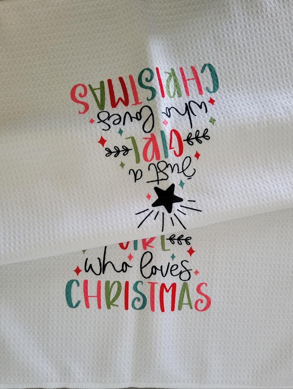 Holiday Kitchen or Bathroom Towel - 'Just a Girl Who Loves Christmas' NWT - Picture 2 of 2